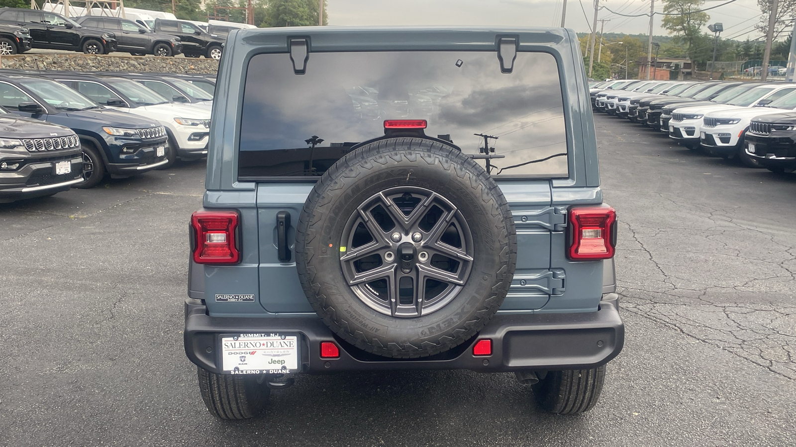 2024 Jeep Wrangler Sport S 23