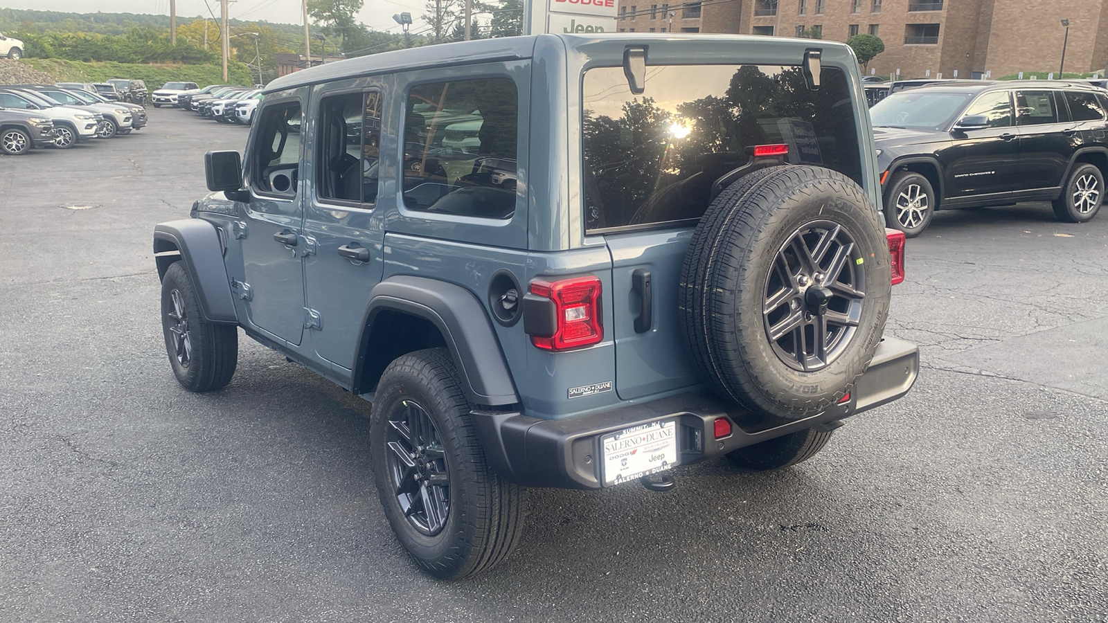 2024 Jeep Wrangler Sport S 24