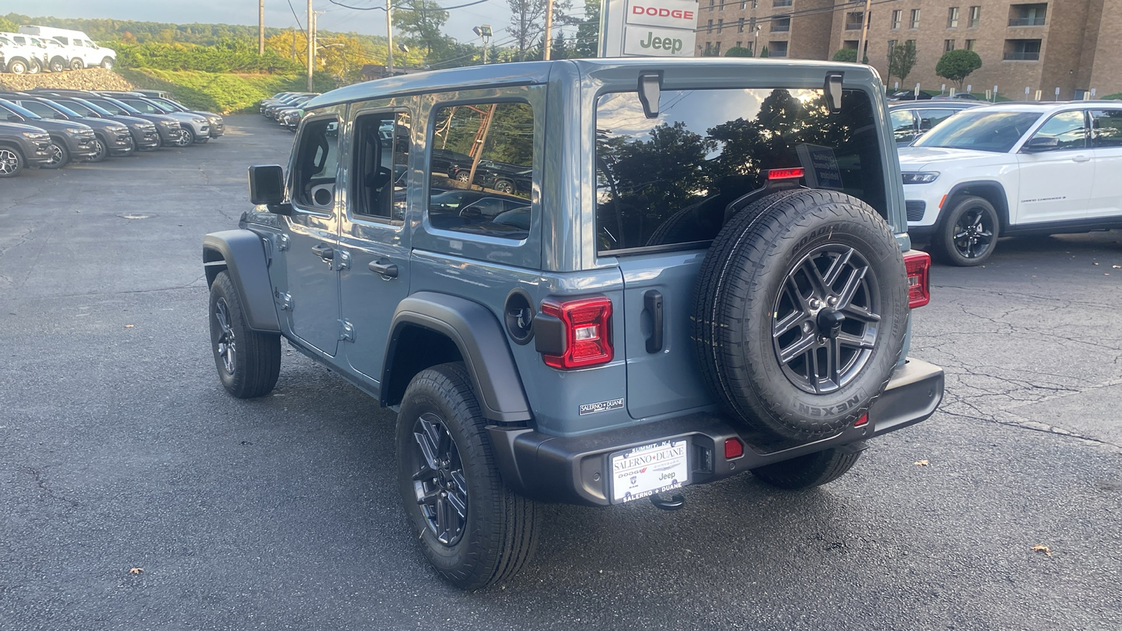 2024 Jeep Wrangler Sport S 23