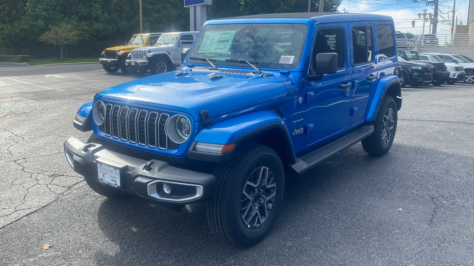 2024 Jeep Wrangler Sahara 3