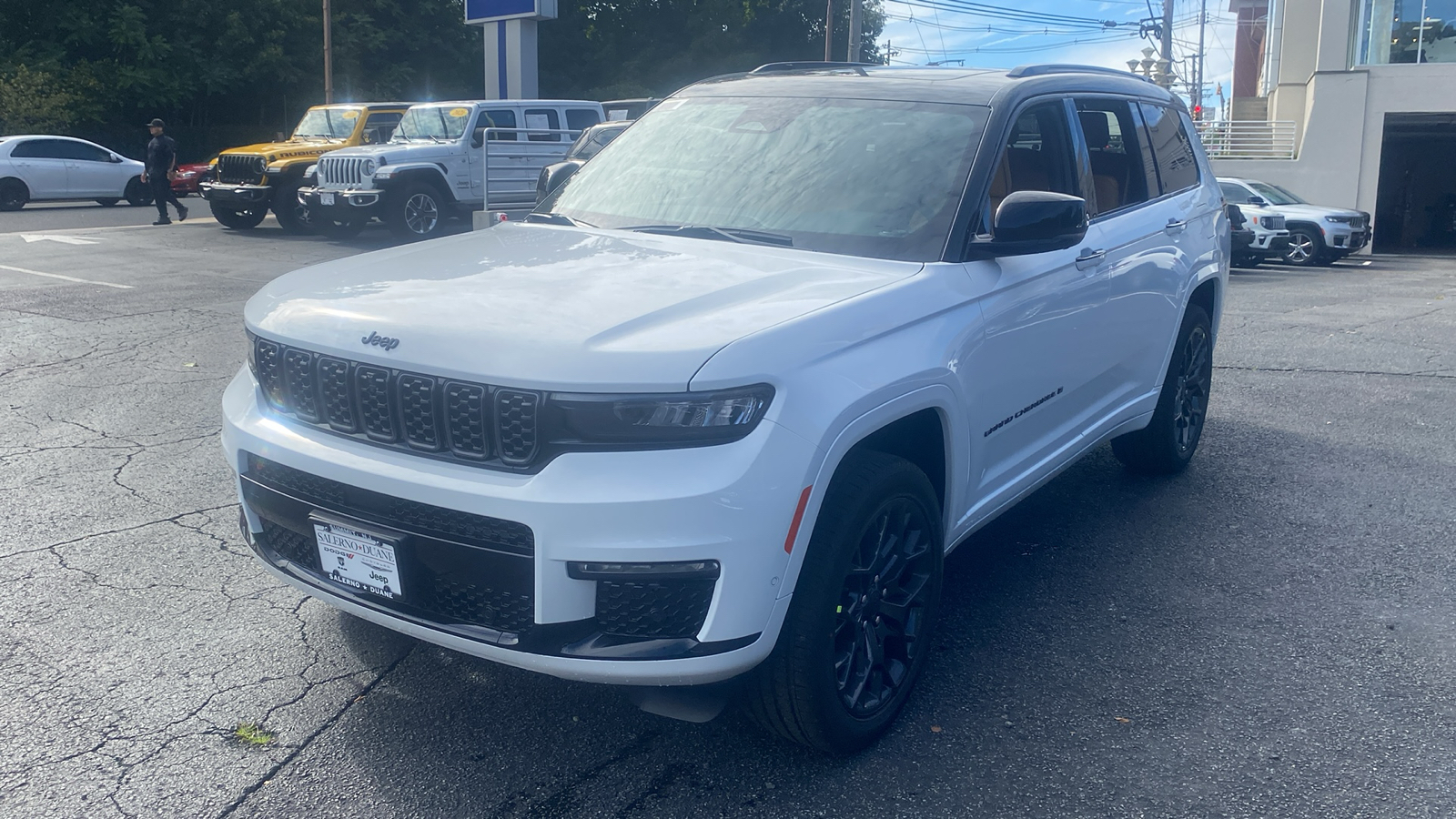 2025 Jeep Grand Cherokee L Summit Reserve 3