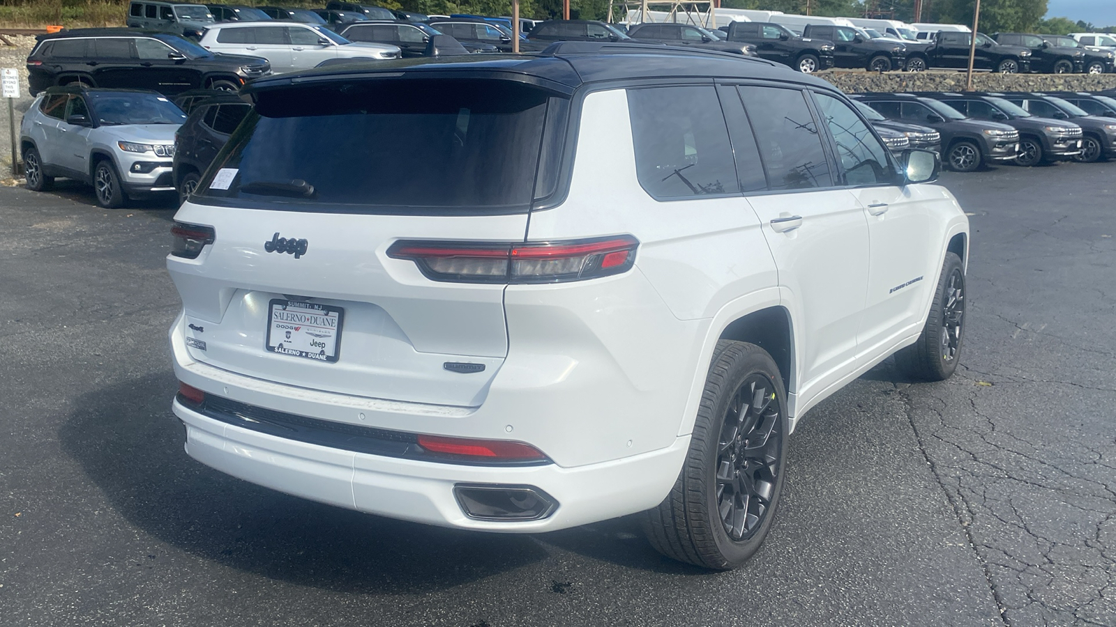 2025 Jeep Grand Cherokee L Summit Reserve 29