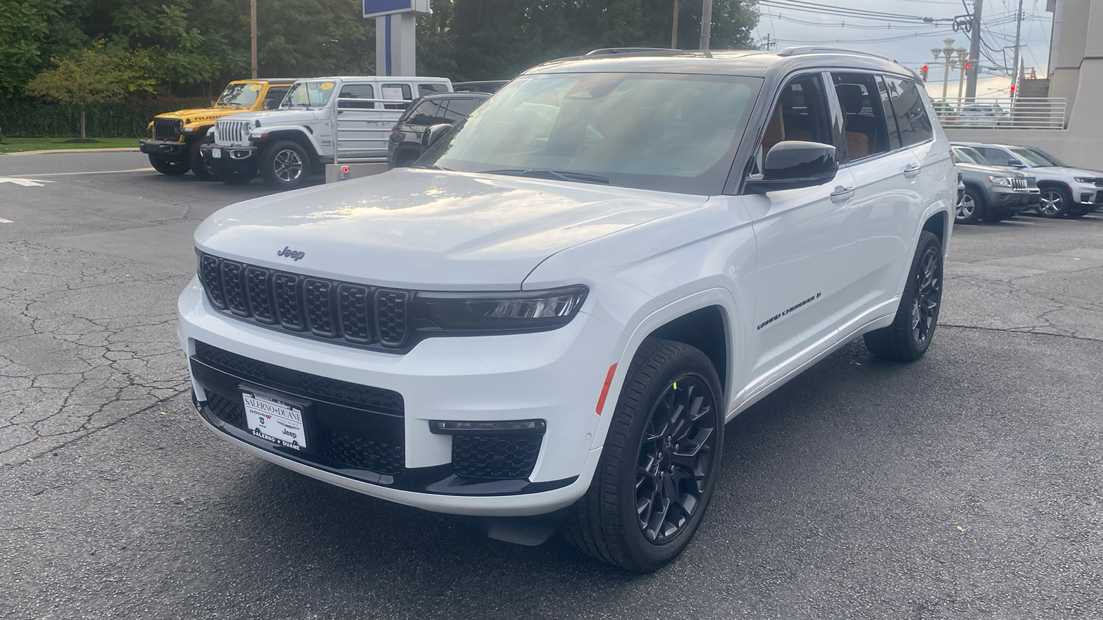 2025 Jeep Grand Cherokee L Summit Reserve 3