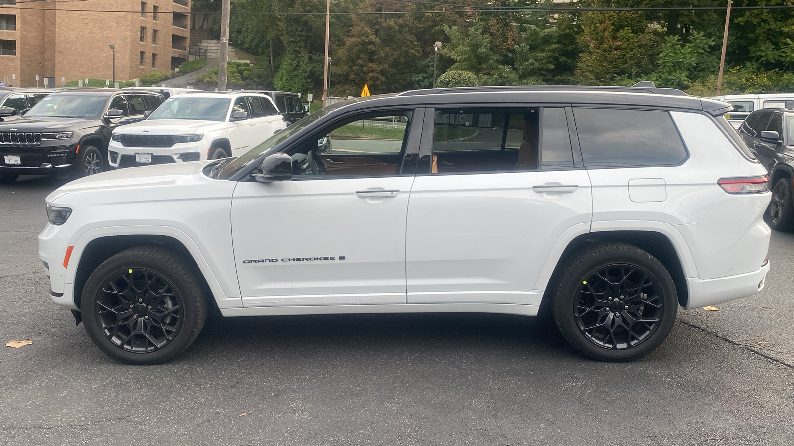 2025 Jeep Grand Cherokee L Summit Reserve 4