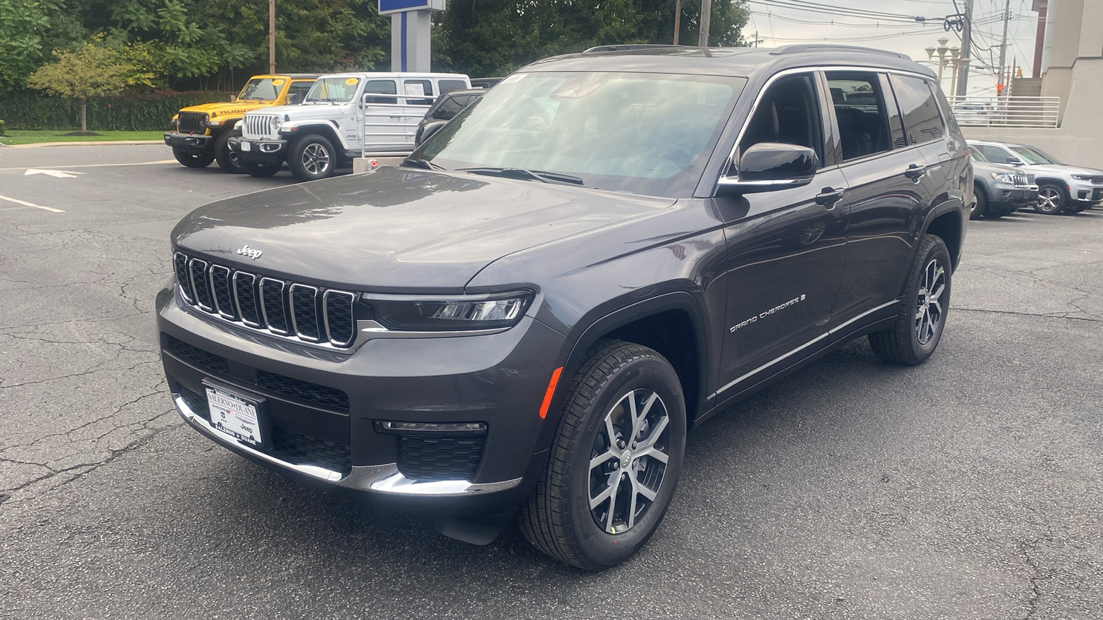 2025 Jeep Grand Cherokee L Limited 3