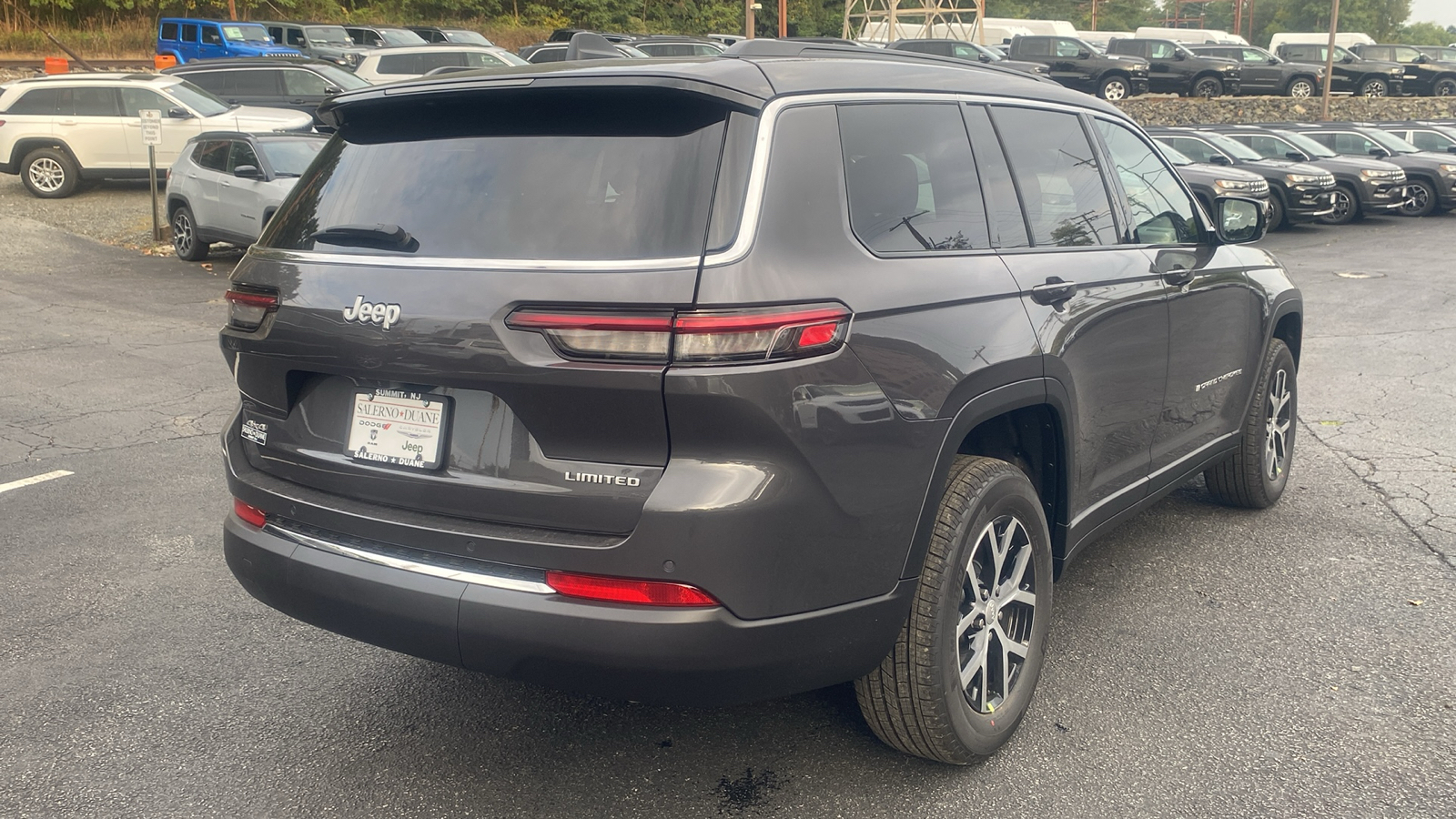 2025 Jeep Grand Cherokee L Limited 29