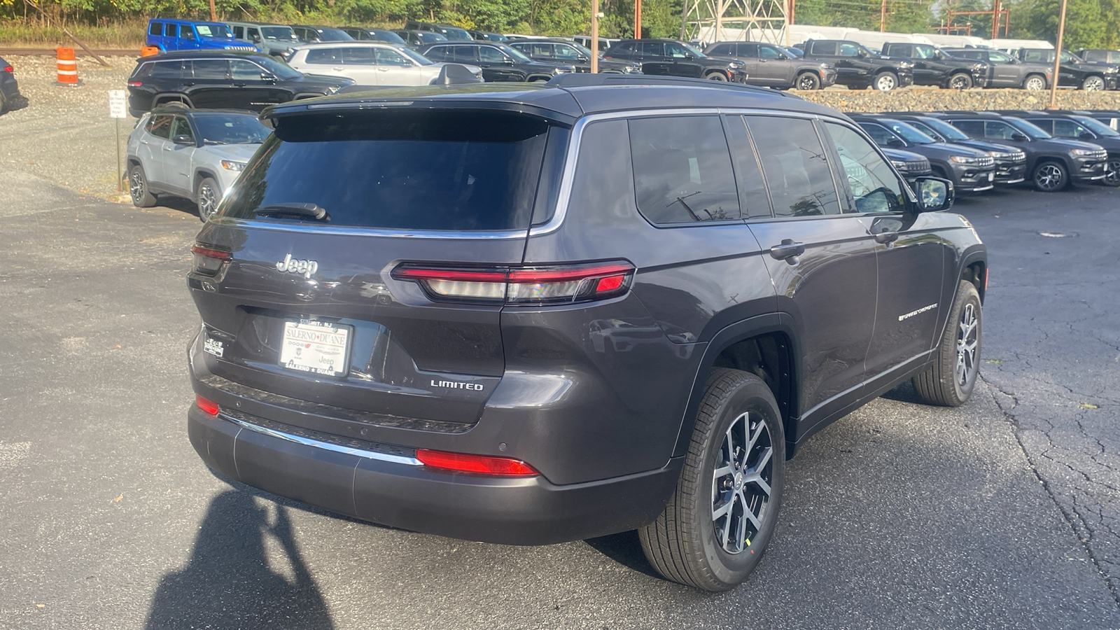 2025 Jeep Grand Cherokee L Limited 28