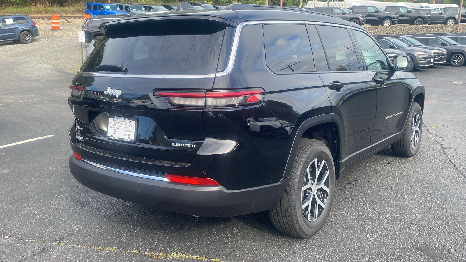 2025 Jeep Grand Cherokee L Limited 29