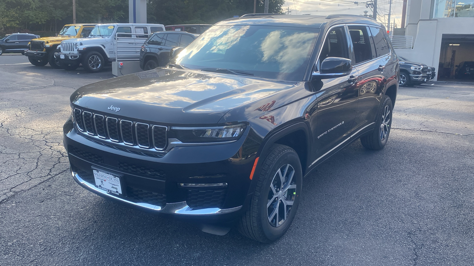 2025 Jeep Grand Cherokee L Limited 3