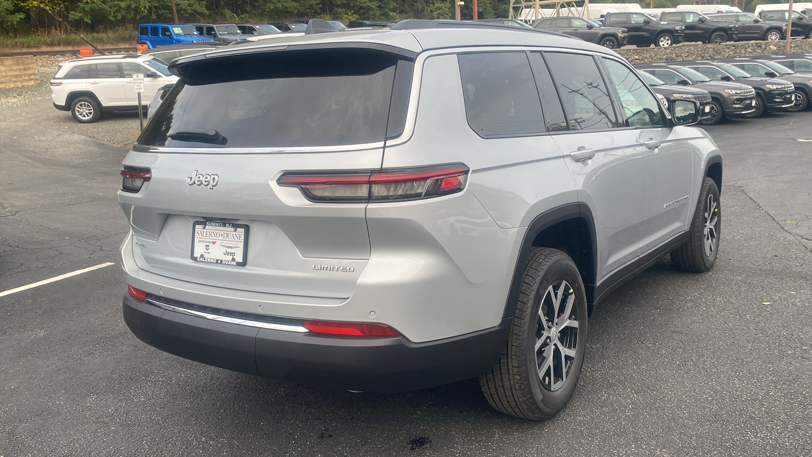 2025 Jeep Grand Cherokee L Limited 29