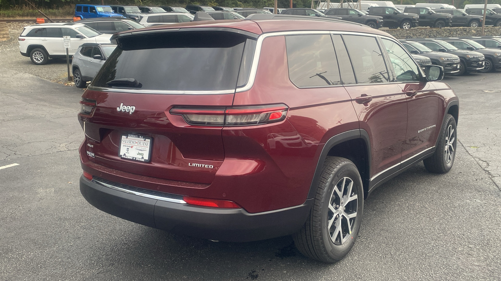 2025 Jeep Grand Cherokee L Limited 28