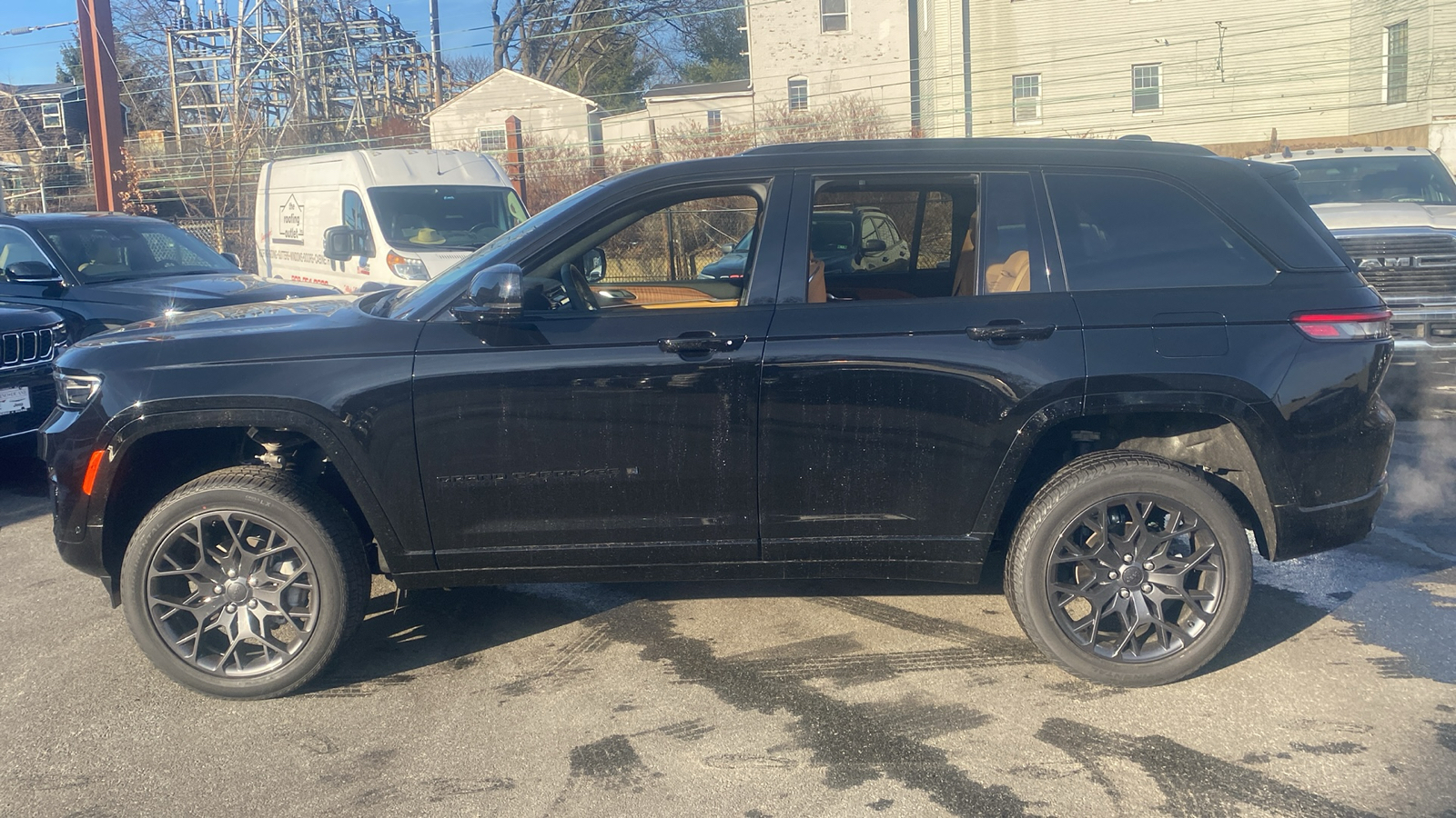 2025 Jeep Grand Cherokee Summit Reserve 4