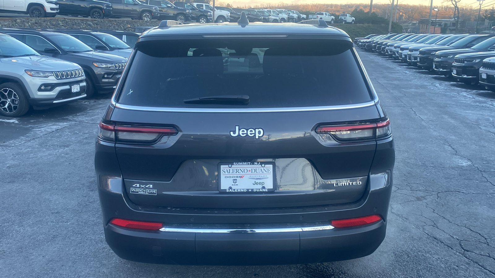 2025 Jeep Grand Cherokee L Limited 24