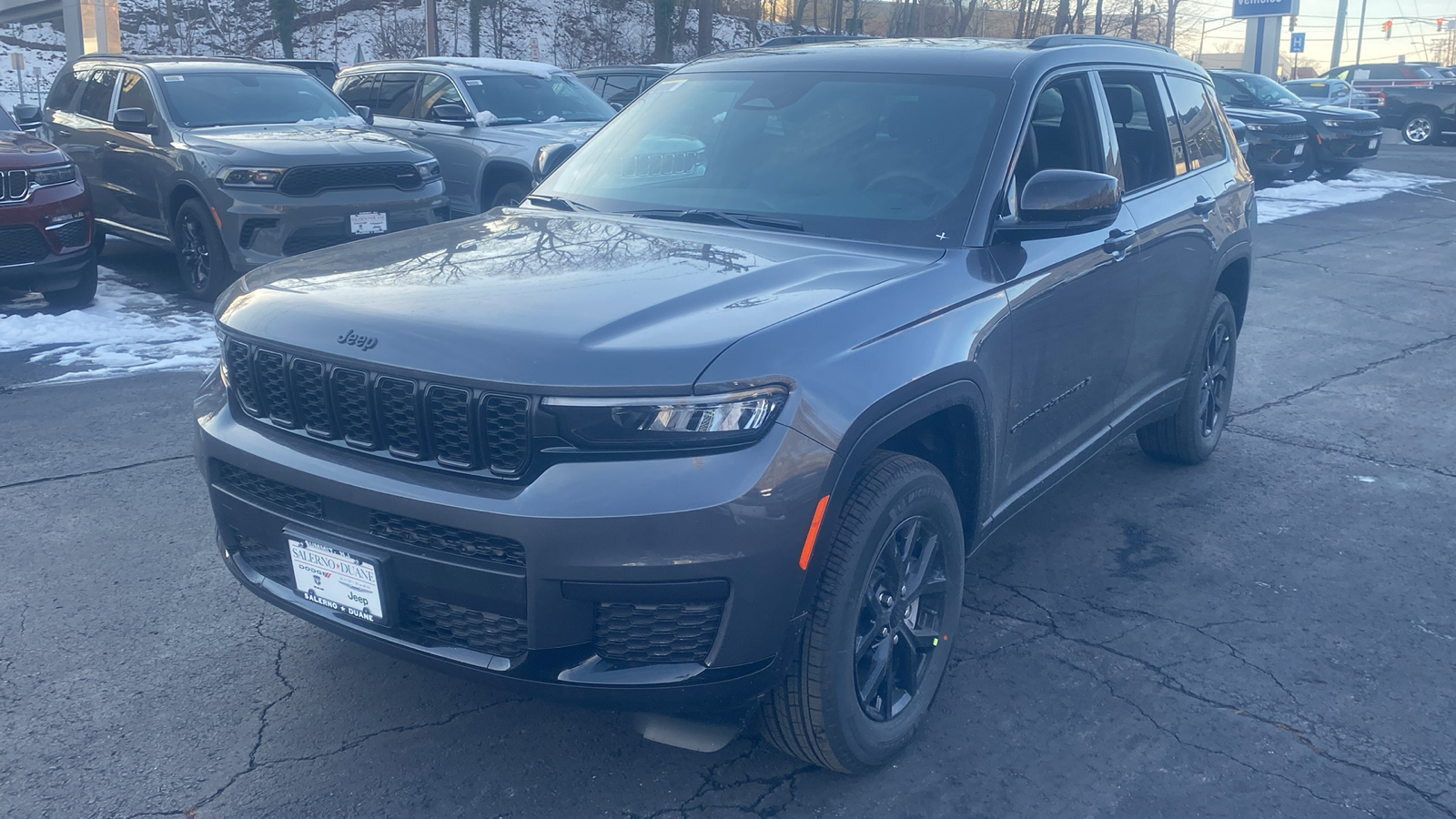 2025 Jeep Grand Cherokee L  3