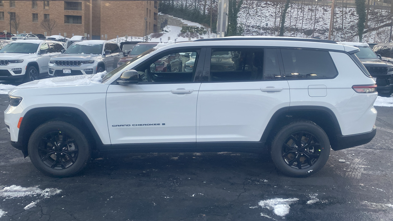 2025 Jeep Grand Cherokee L  4