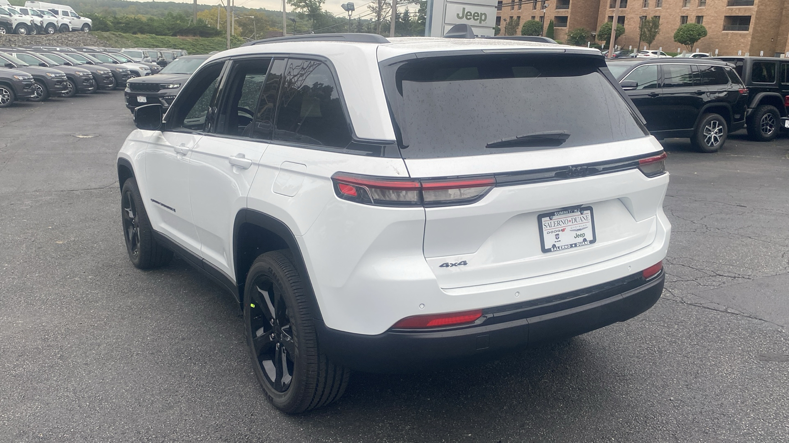 2025 Jeep Grand Cherokee Altitude X 25