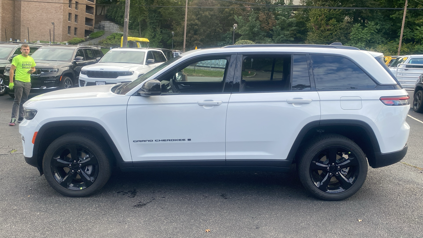 2025 Jeep Grand Cherokee Altitude X 4