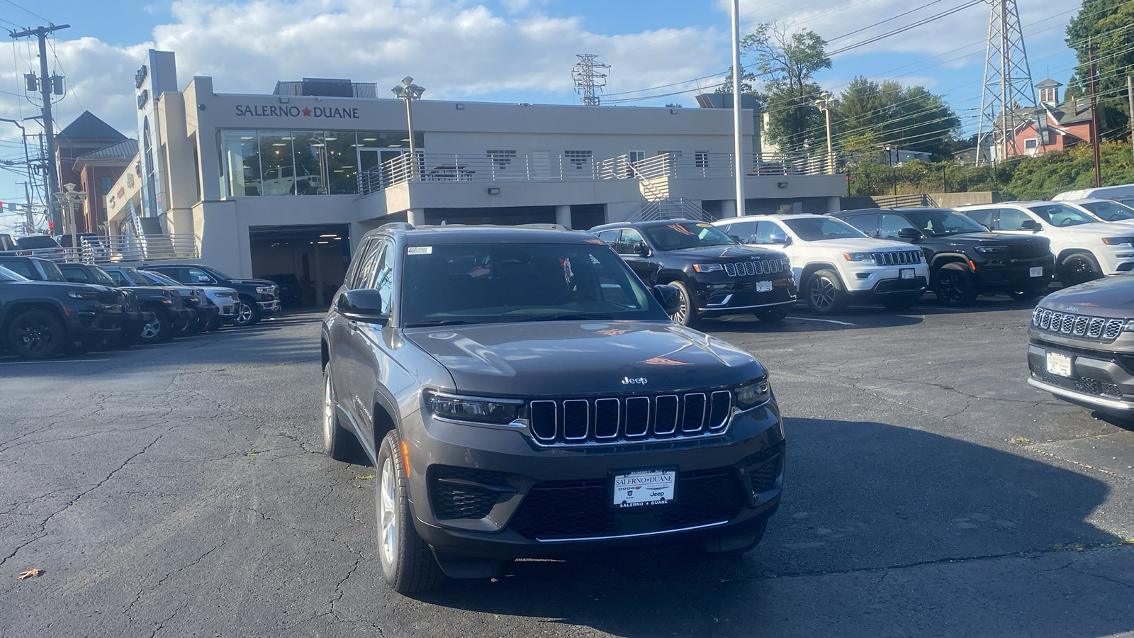 2025 Jeep Grand Cherokee Laredo X 1