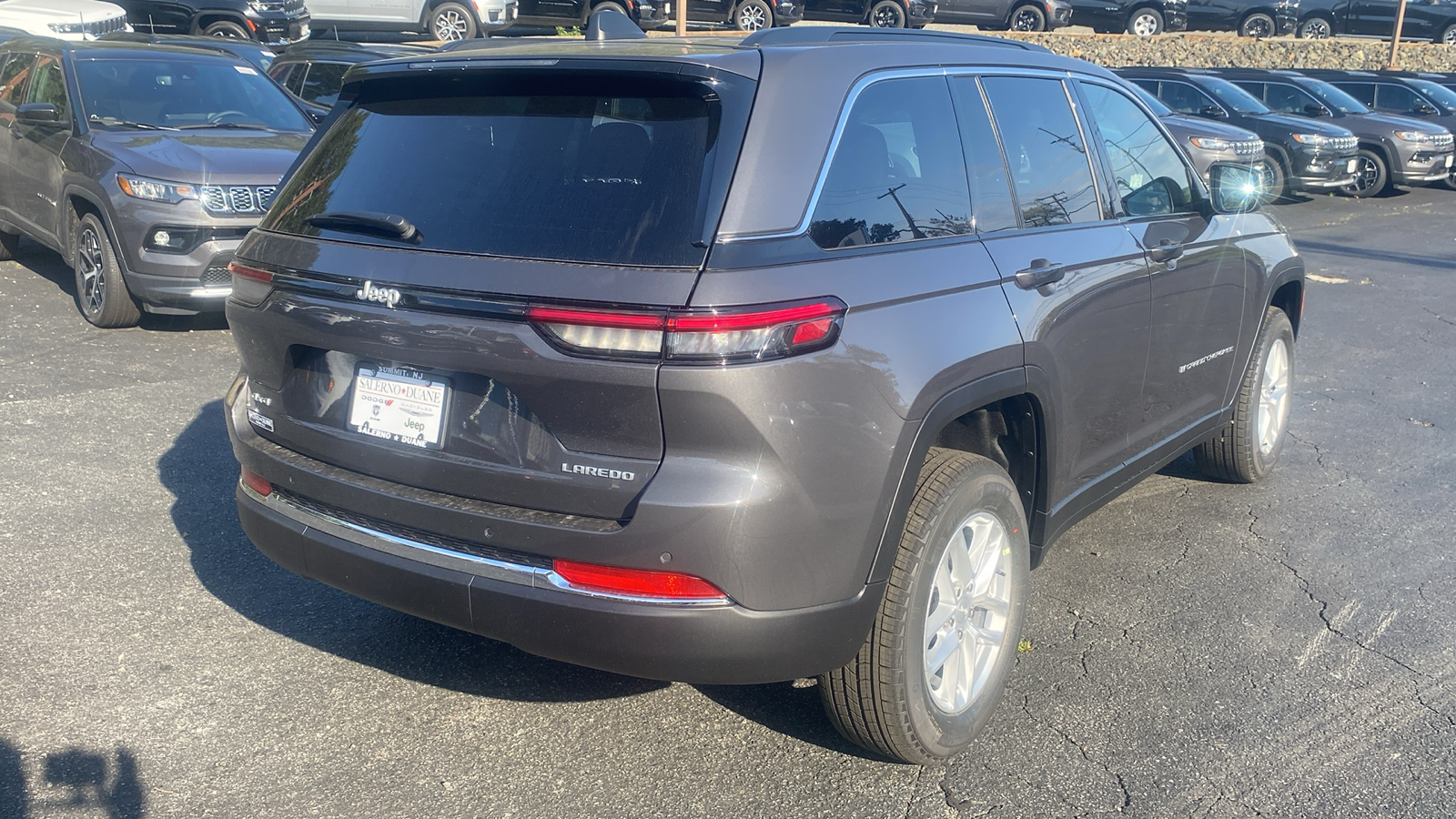 2025 Jeep Grand Cherokee Laredo X 27