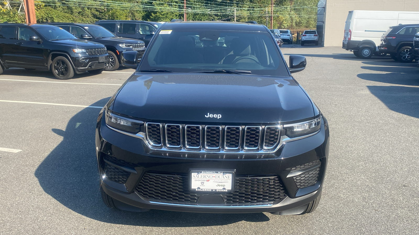 2025 Jeep Grand Cherokee Laredo X 2