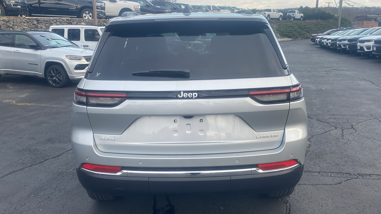 2025 Jeep Grand Cherokee Laredo X 26