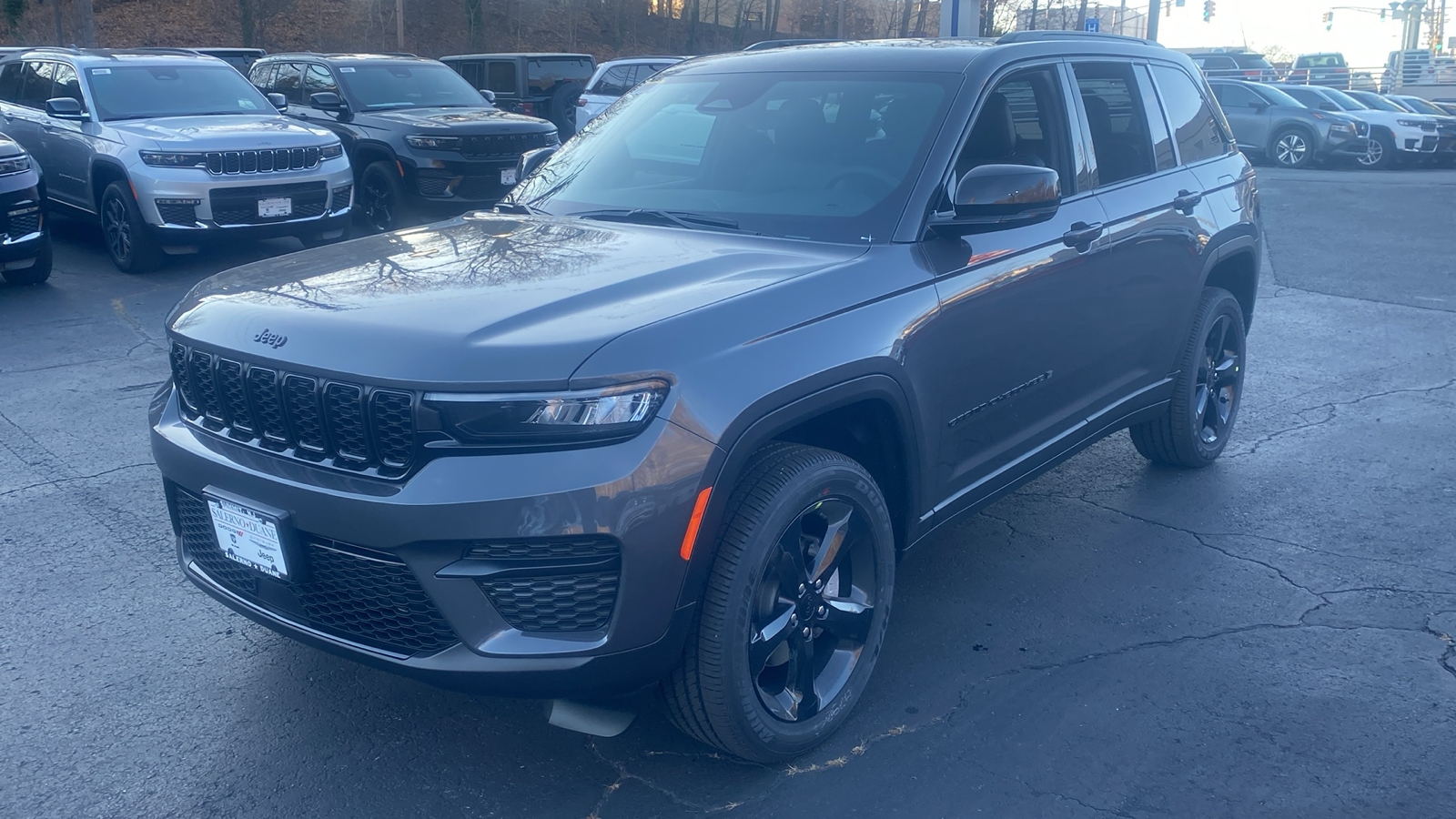 2025 Jeep Grand Cherokee Altitude X 3