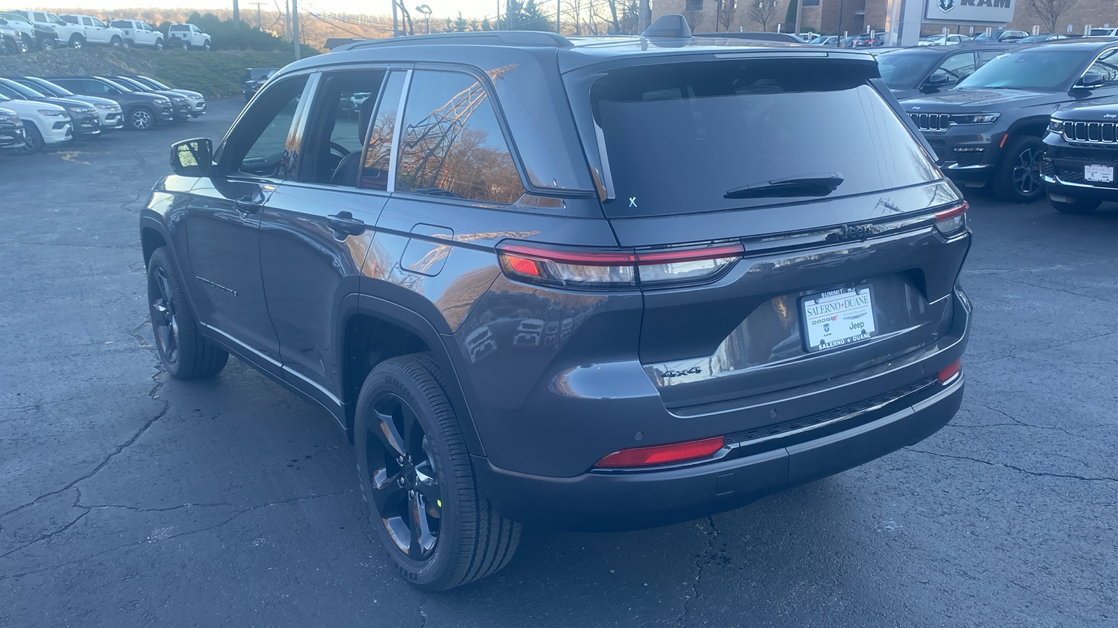 2025 Jeep Grand Cherokee Altitude X 25