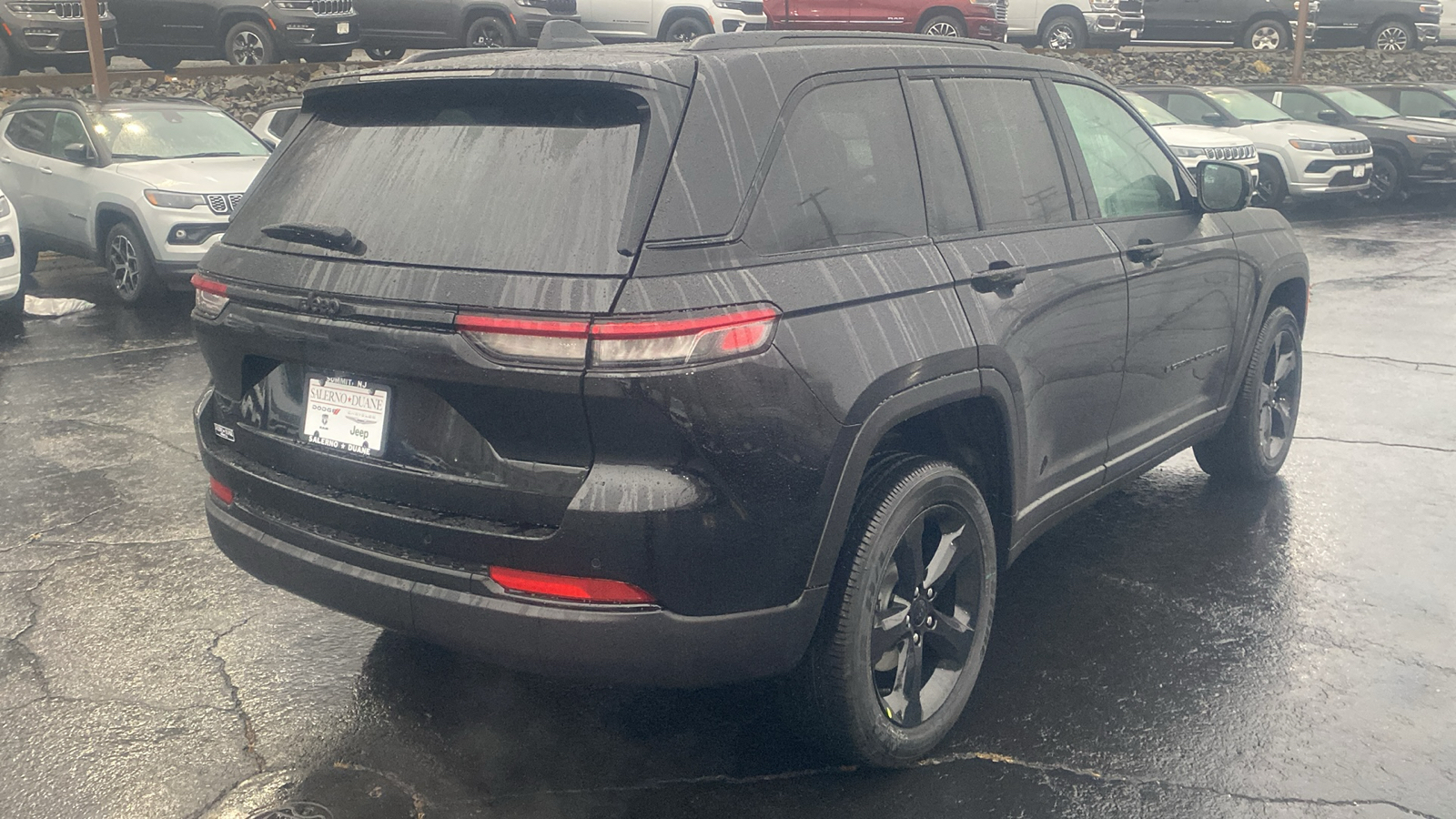 2025 Jeep Grand Cherokee Altitude X 27