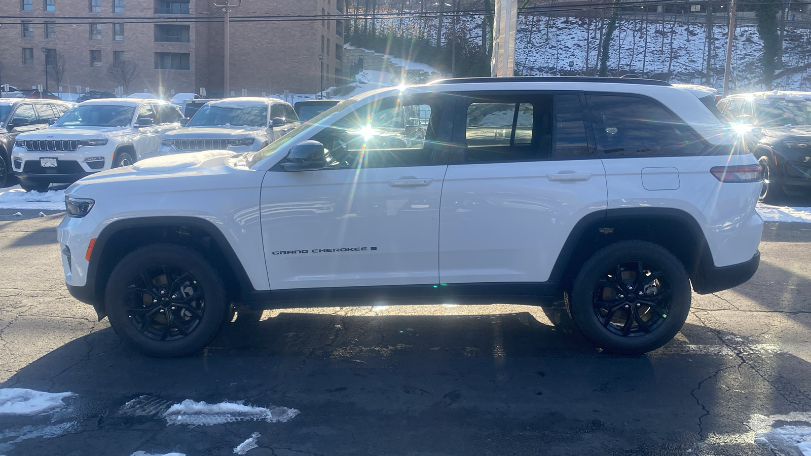 2025 Jeep Grand Cherokee Altitude X 4