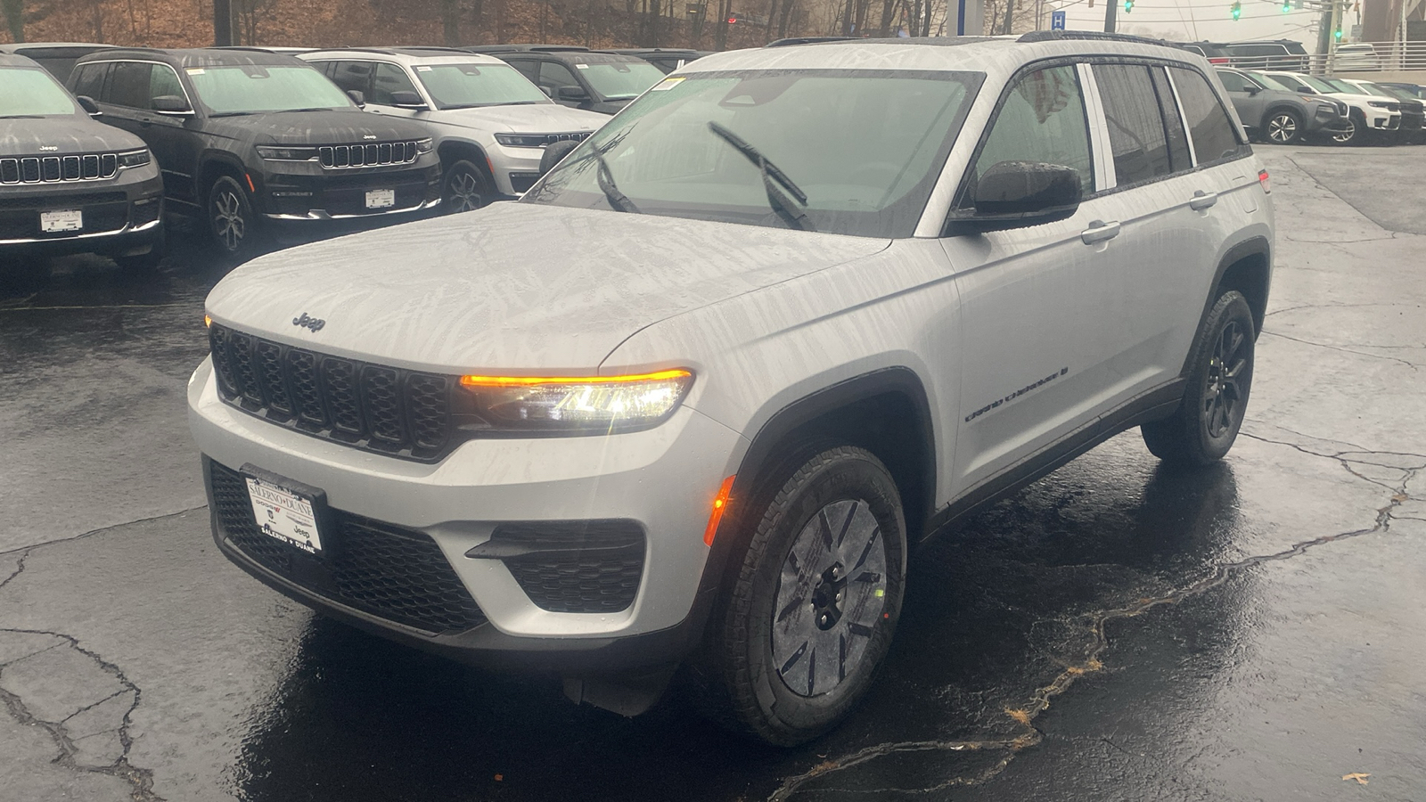 2025 Jeep Grand Cherokee Altitude X 3