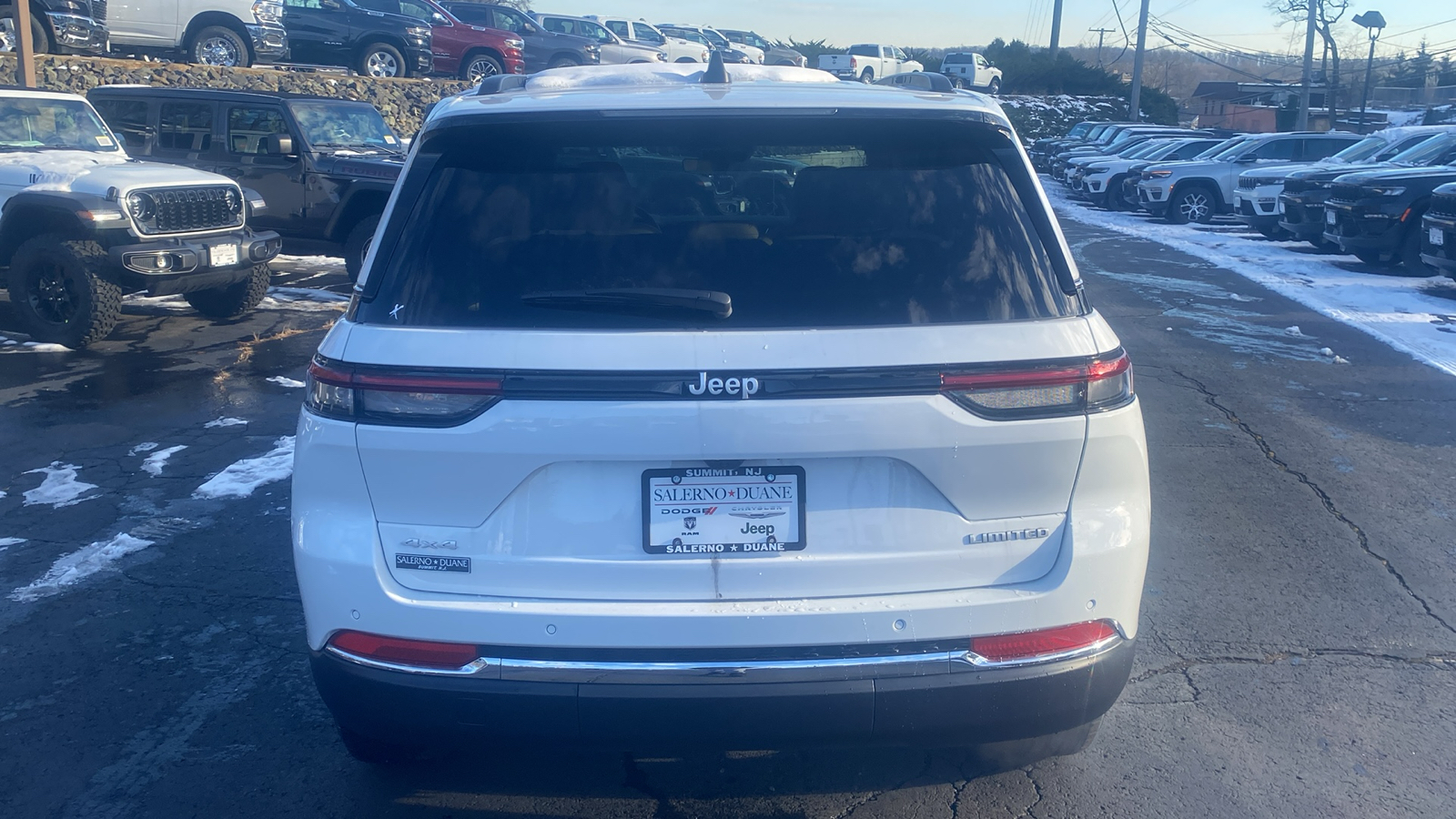 2025 Jeep Grand Cherokee Limited 24