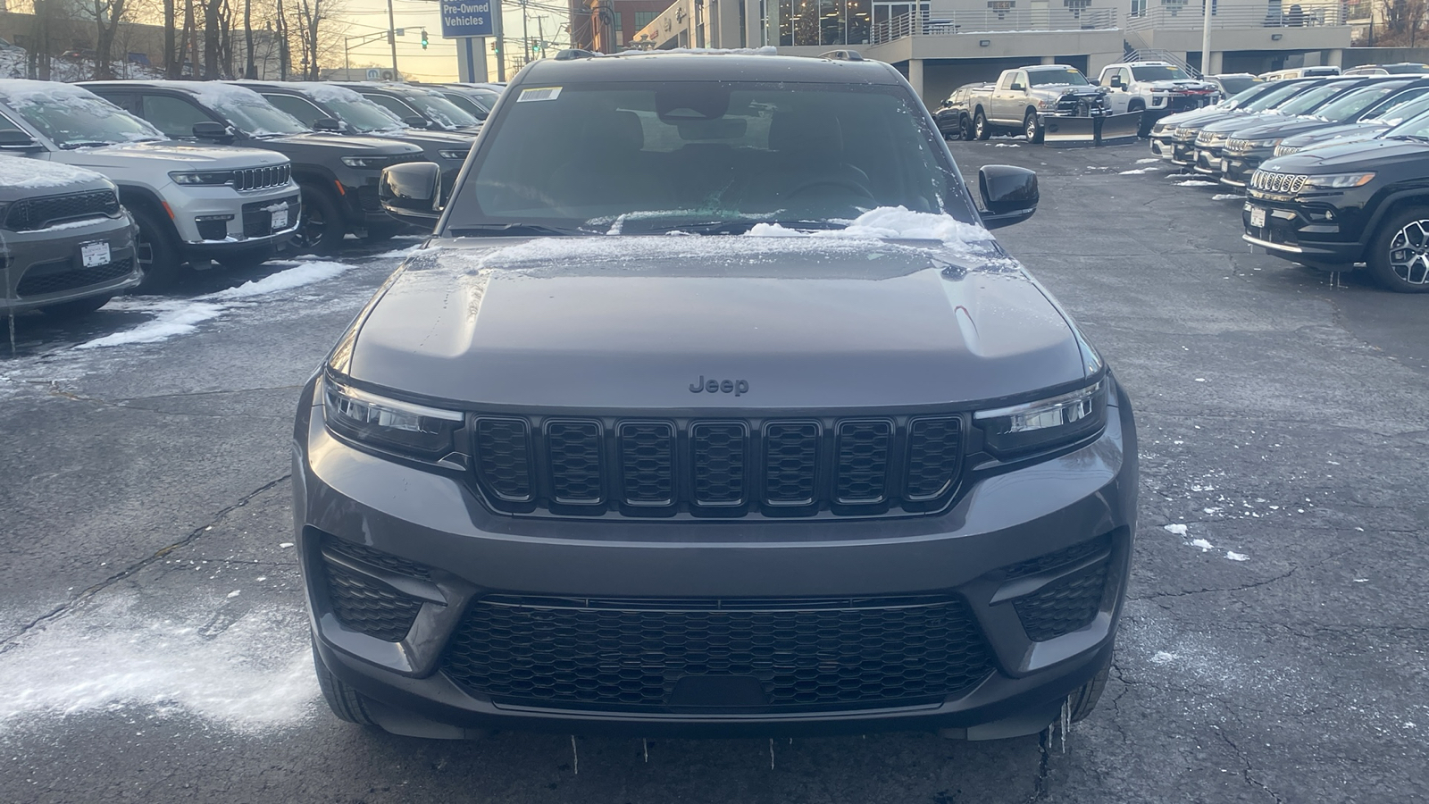 2025 Jeep Grand Cherokee Altitude X 2