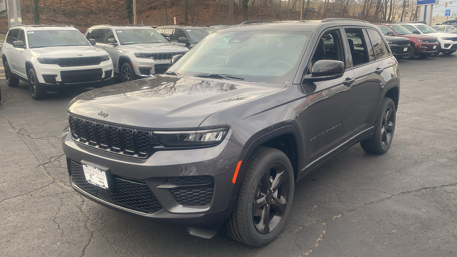 2025 Jeep Grand Cherokee Altitude X 3