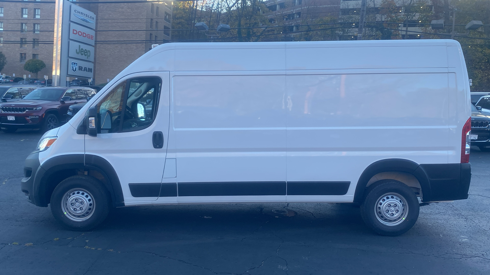 2025 Ram ProMaster Cargo Van Tradesman 4