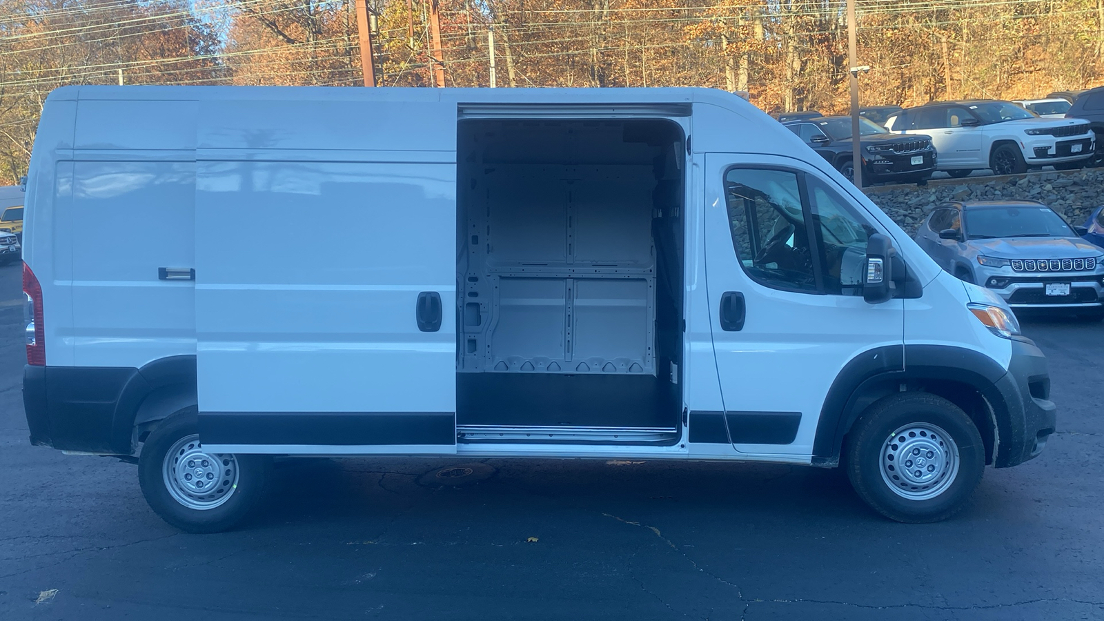 2025 Ram ProMaster Cargo Van Tradesman 27