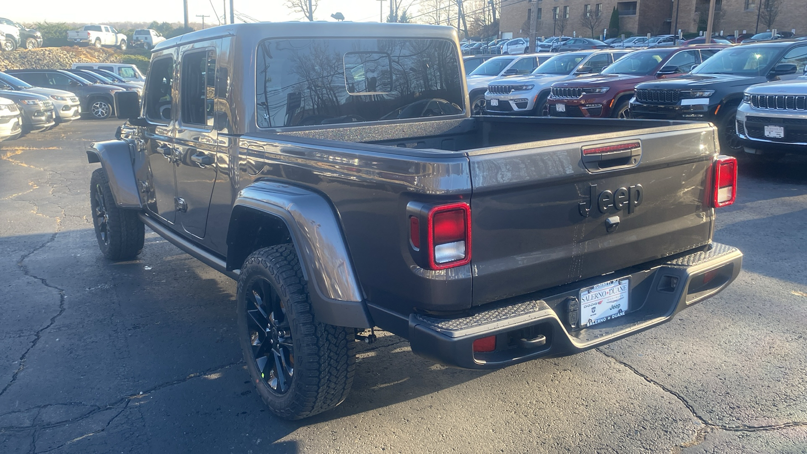 2025 Jeep Gladiator Nighthawk 23