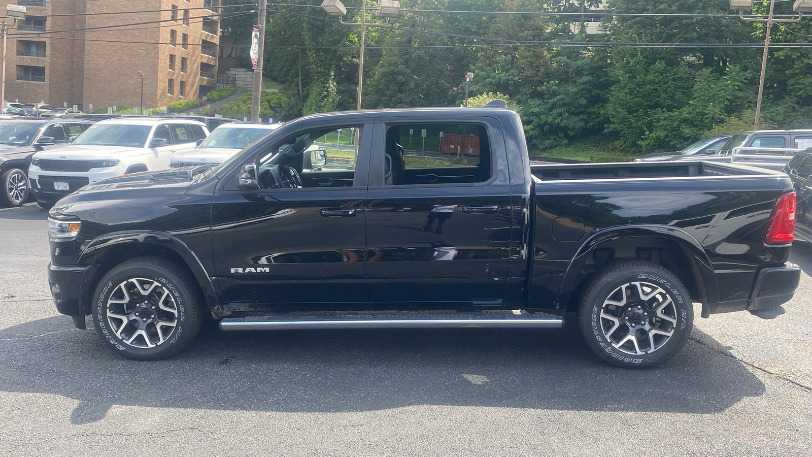 2025 Ram 1500 Laramie 4