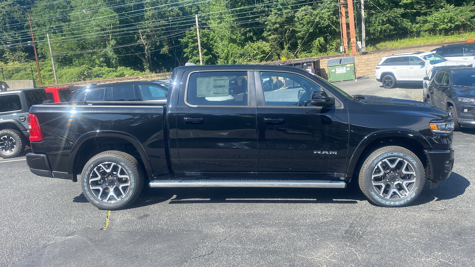 2025 Ram 1500 Laramie 29