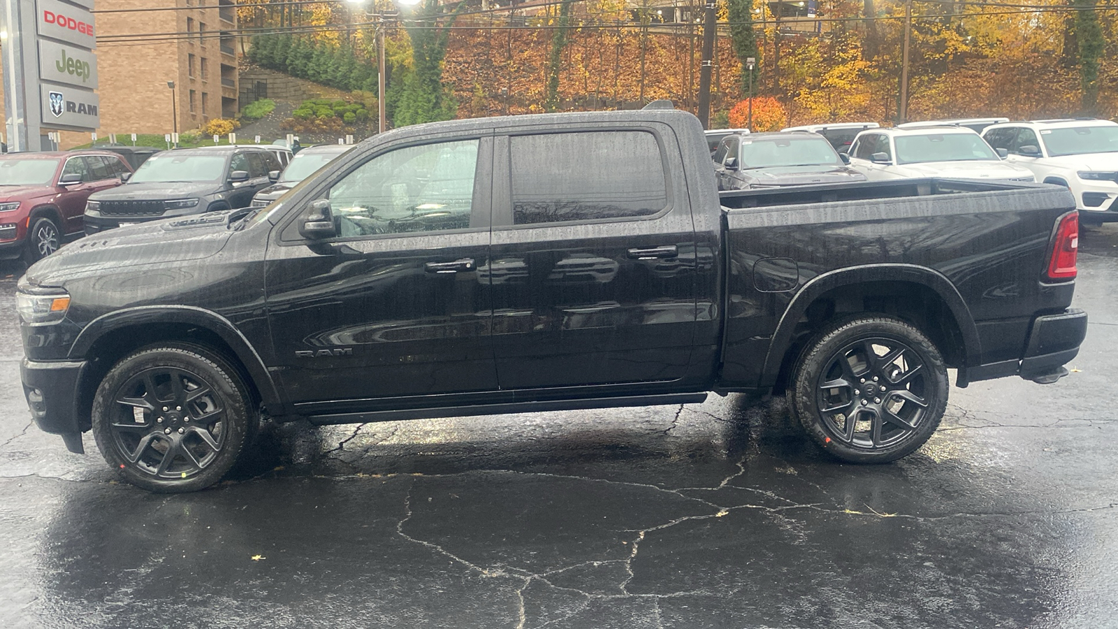 2025 Ram 1500 Laramie 4