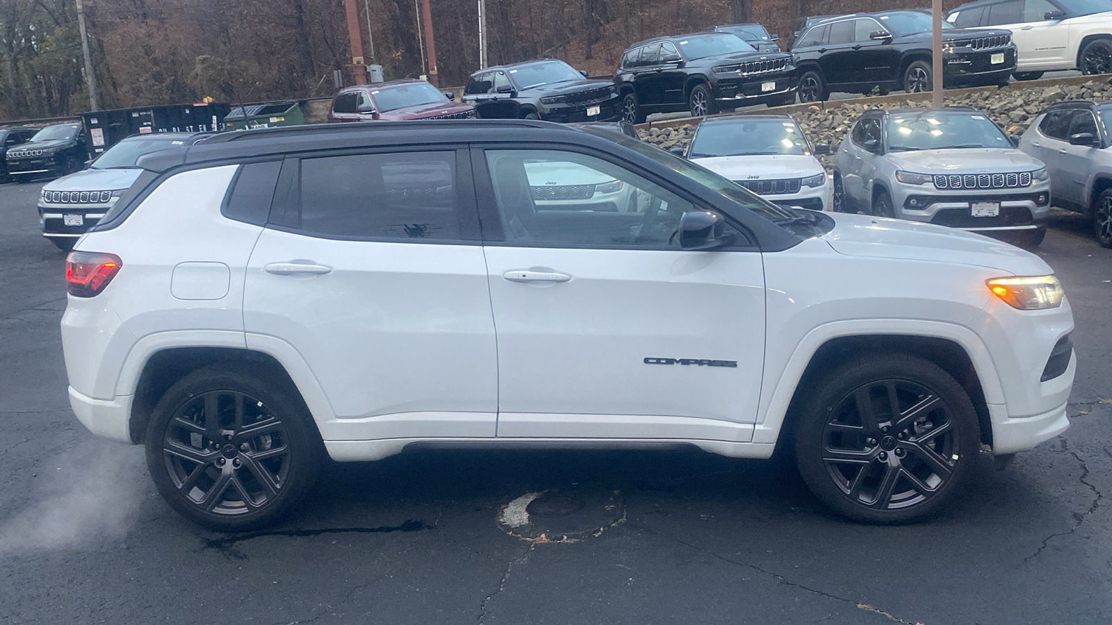 2025 Jeep Compass Limited 28