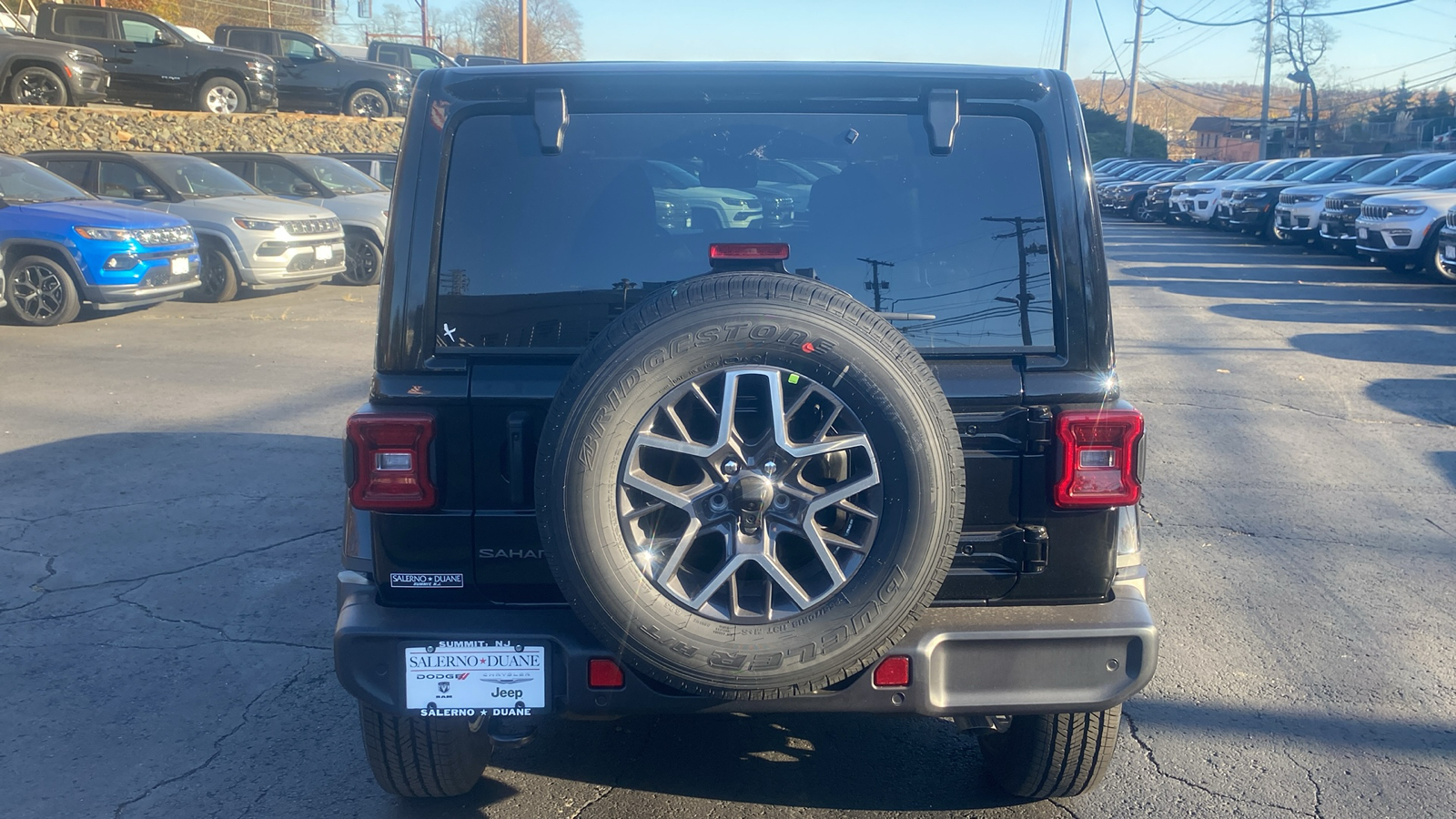 2025 Jeep Wrangler Sahara 24