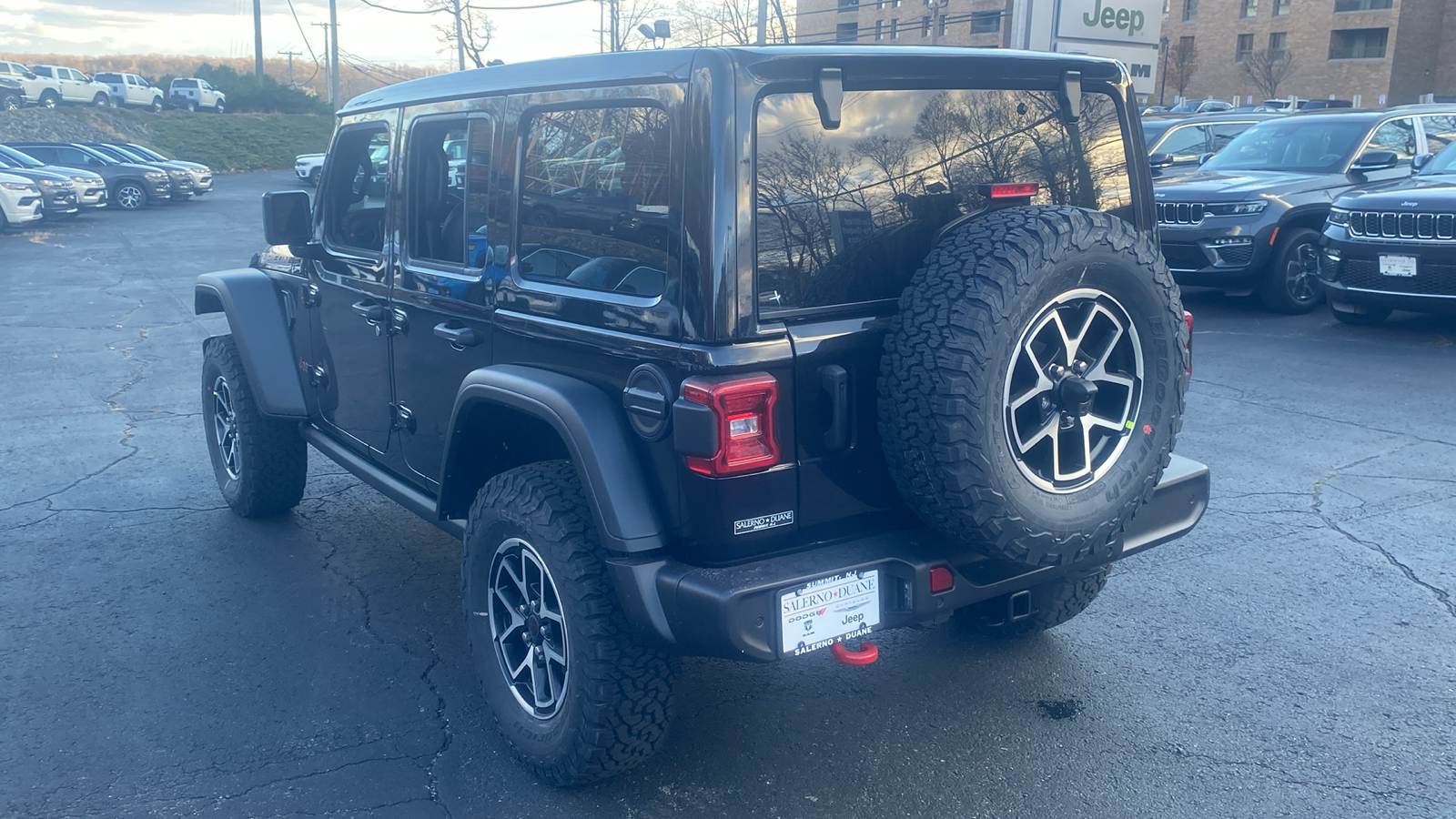 2025 Jeep Wrangler Rubicon 24