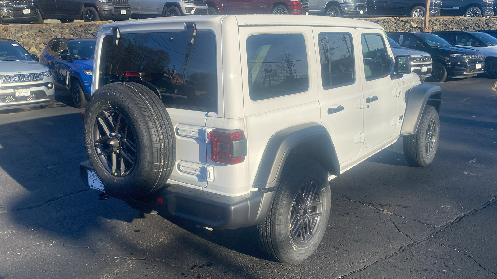 2025 Jeep Wrangler Sport S 26