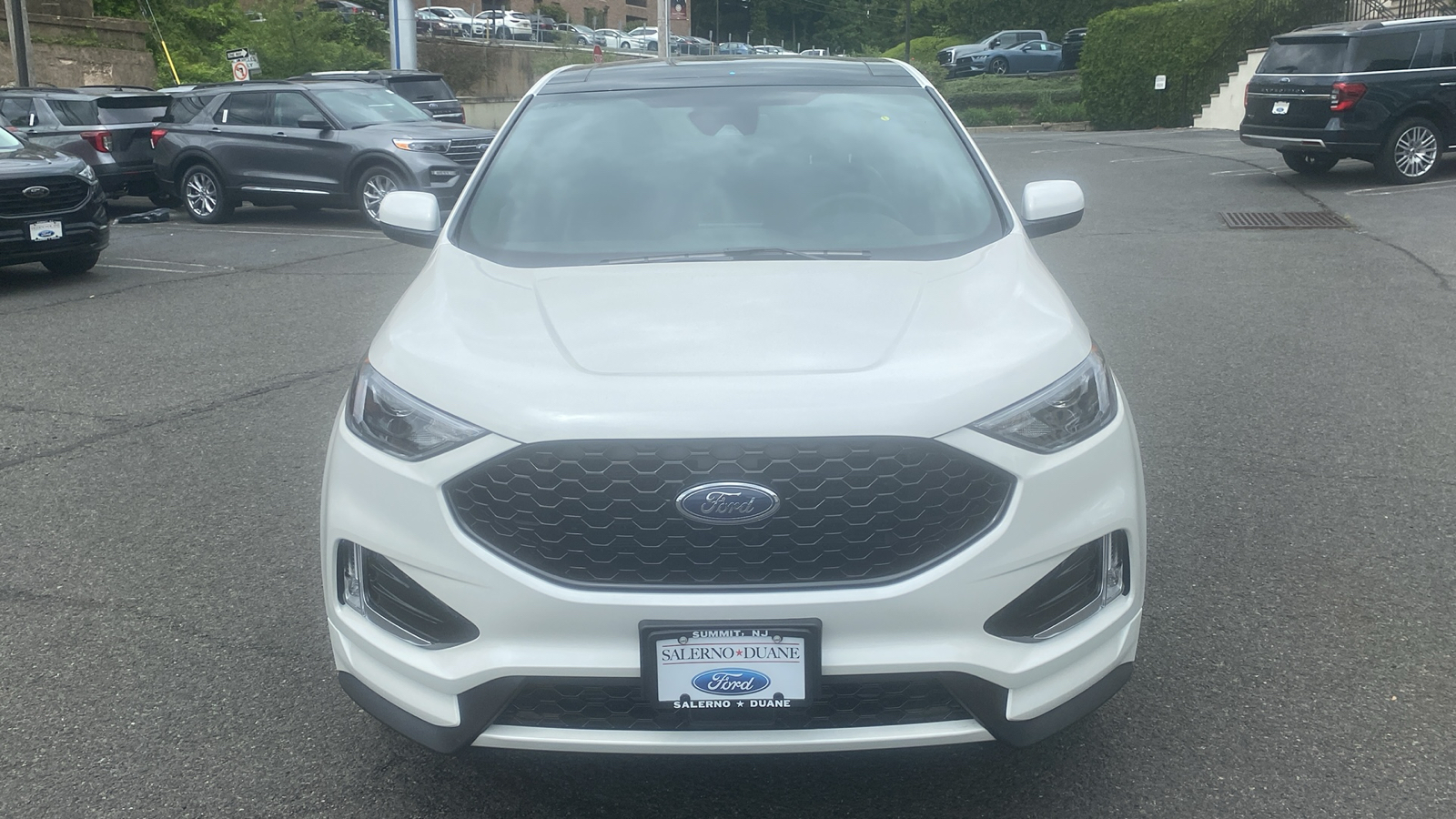 2024 Ford Edge ST Line 2