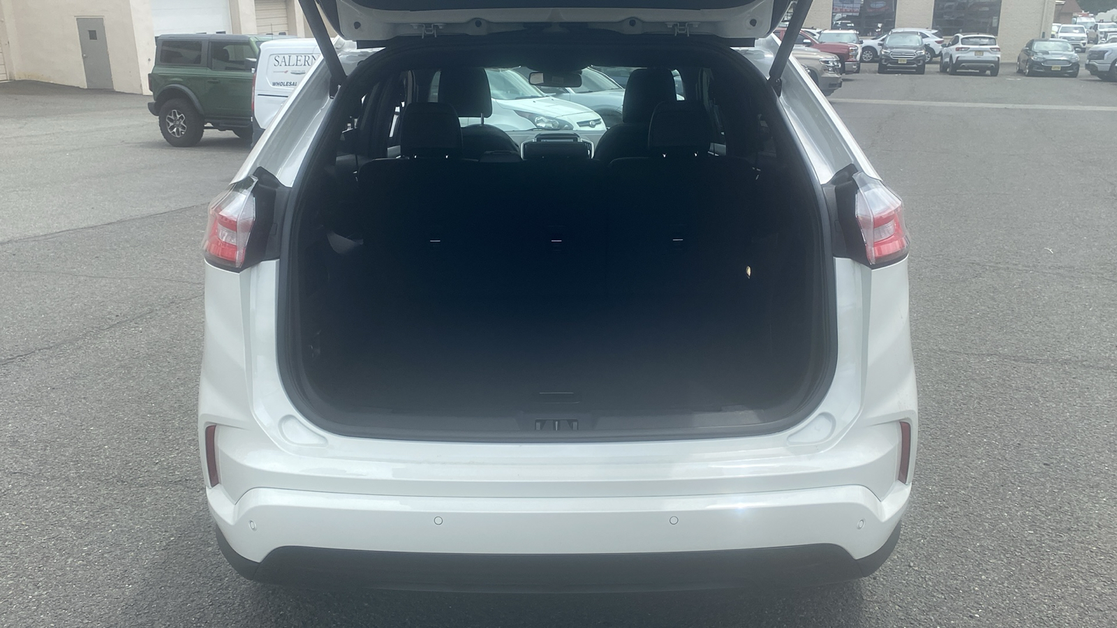 2024 Ford Edge ST Line 26