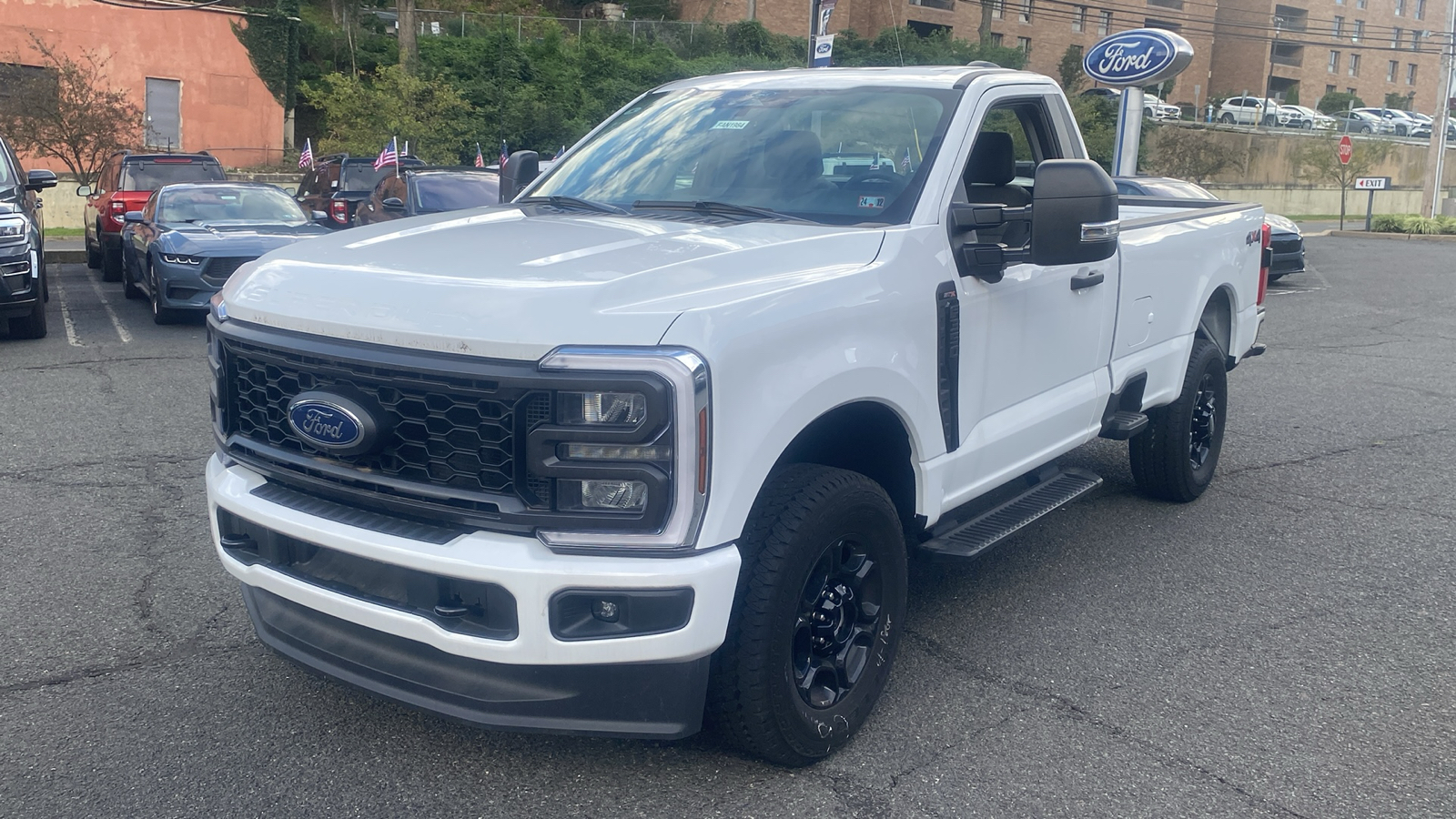 2024 Ford Super Duty F-350 SRW XL 3