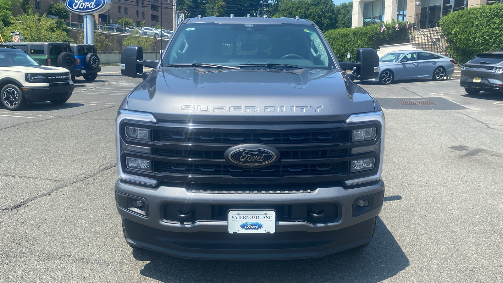 2024 Ford Super Duty F-250 SRW XLT 2