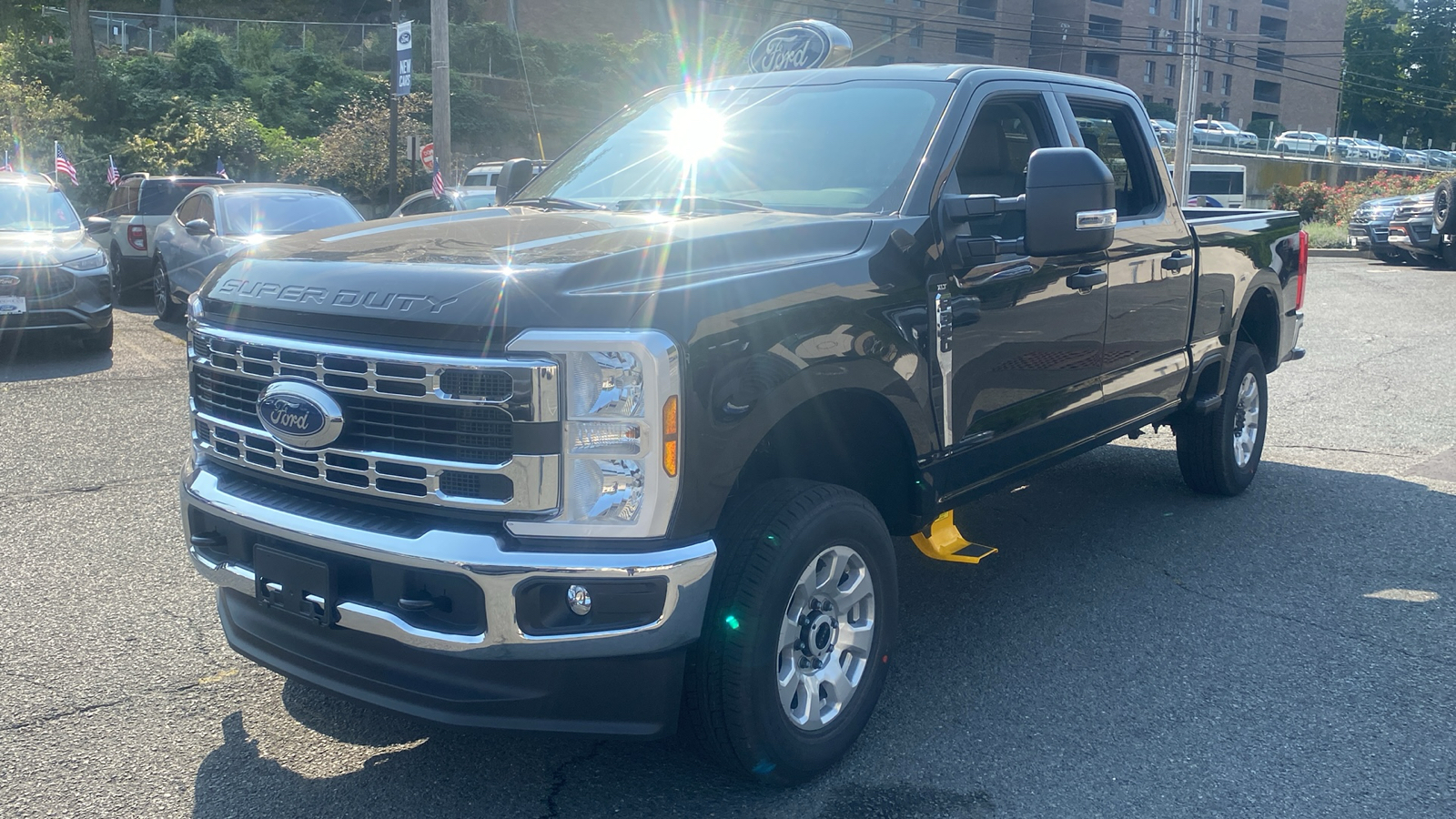 2024 Ford Super Duty F-350 SRW  3