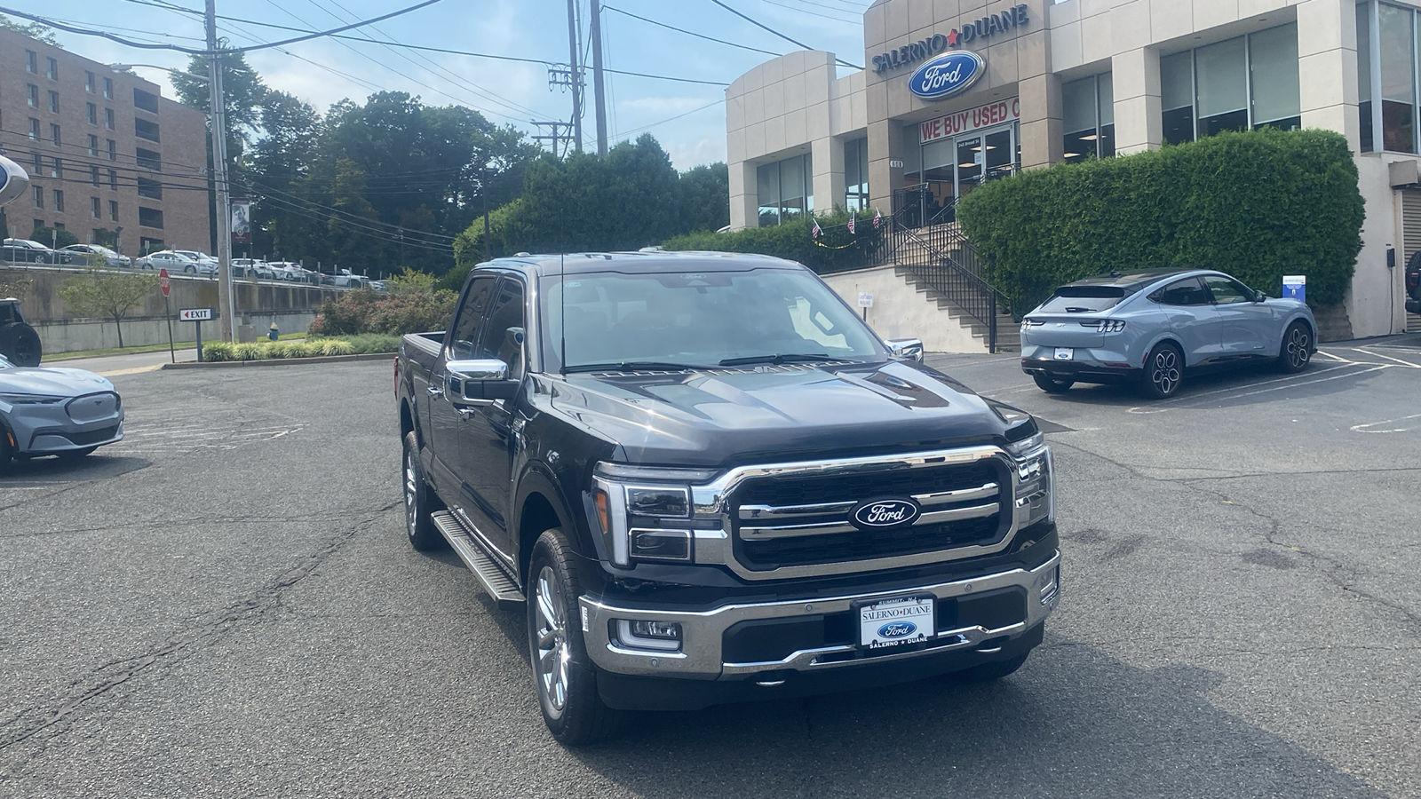 2024 Ford F-150 LARIAT 1