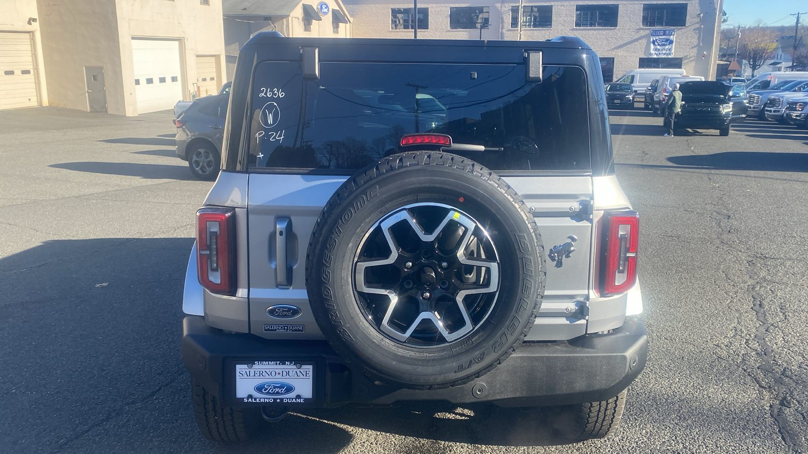 2024 Ford Bronco Outer Banks 23